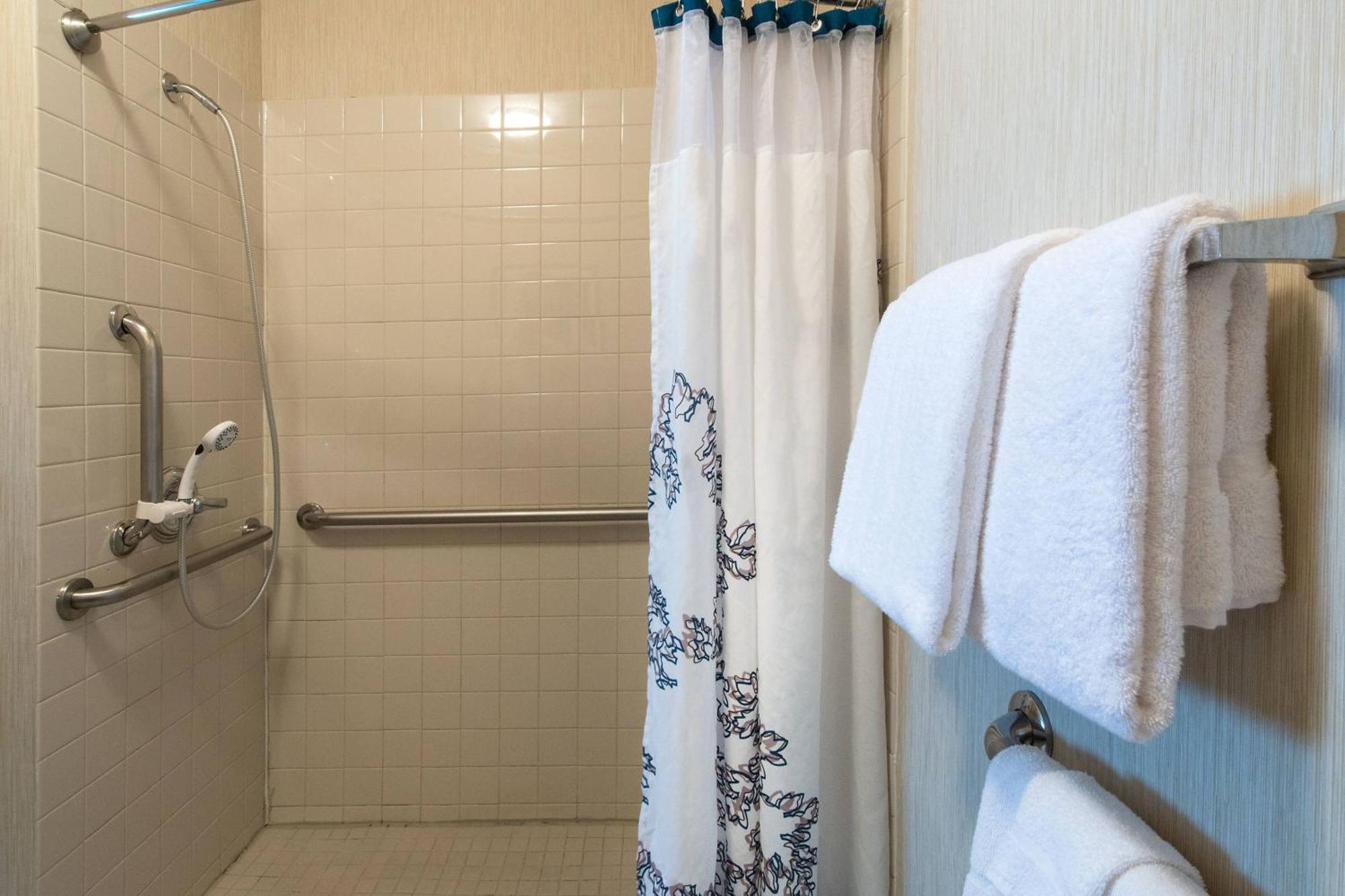 By Marriott Cross Creek Hotel Fayetteville