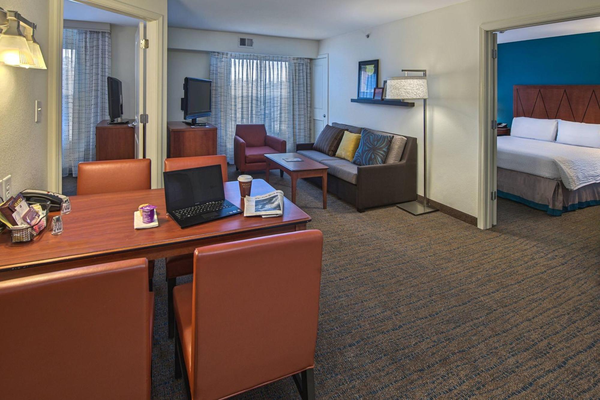 By Marriott Cross Creek 3* Fayetteville